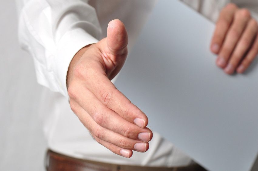 Do Contract Employees Get Paid Overtime?