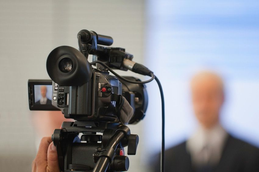 Learn How to Make a Recruiting Video to Attract More Candidates and Clients