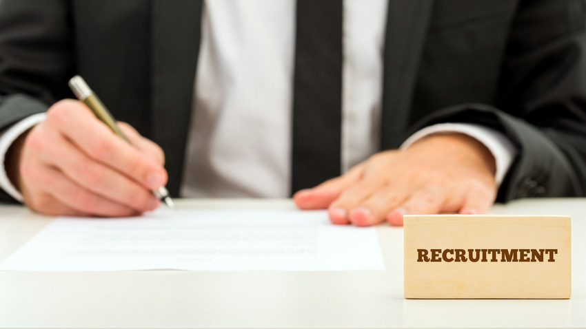 How Do I Know If a Recruitment Agency is Legit?
